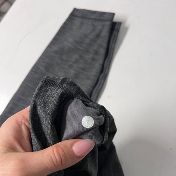 lululemon wunder under size 6 28" grey leggings comfy casual - Picture 2 of 3